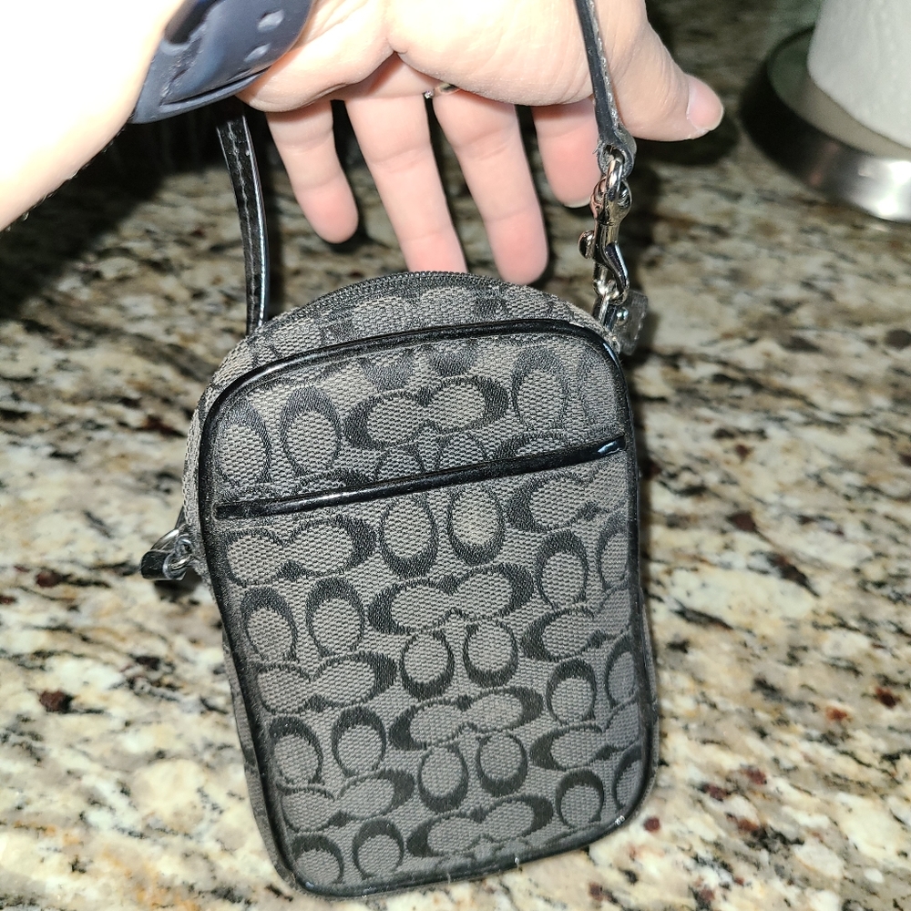 Coach Wristlet Black